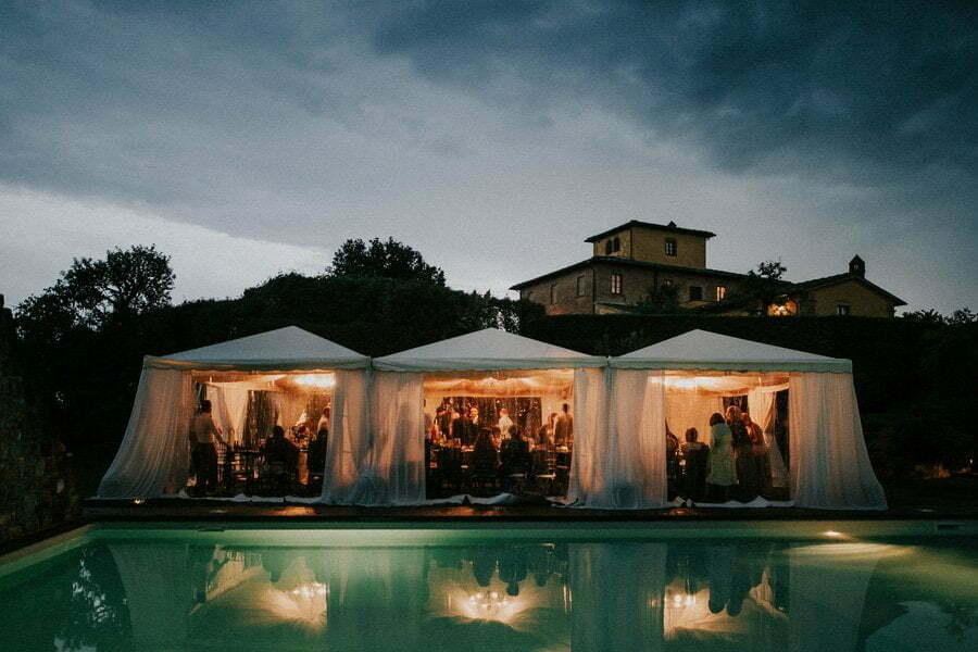 Pool wedding villa in Tuscany